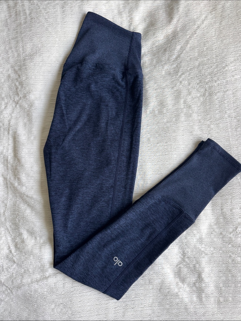 ALO Yoga HIGH-WAIST ALOSOFT LOUNGE LEGGING